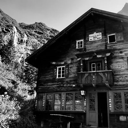 Grawandhuette Dein Kraftplatz Auf 1640m * غنزلنغ